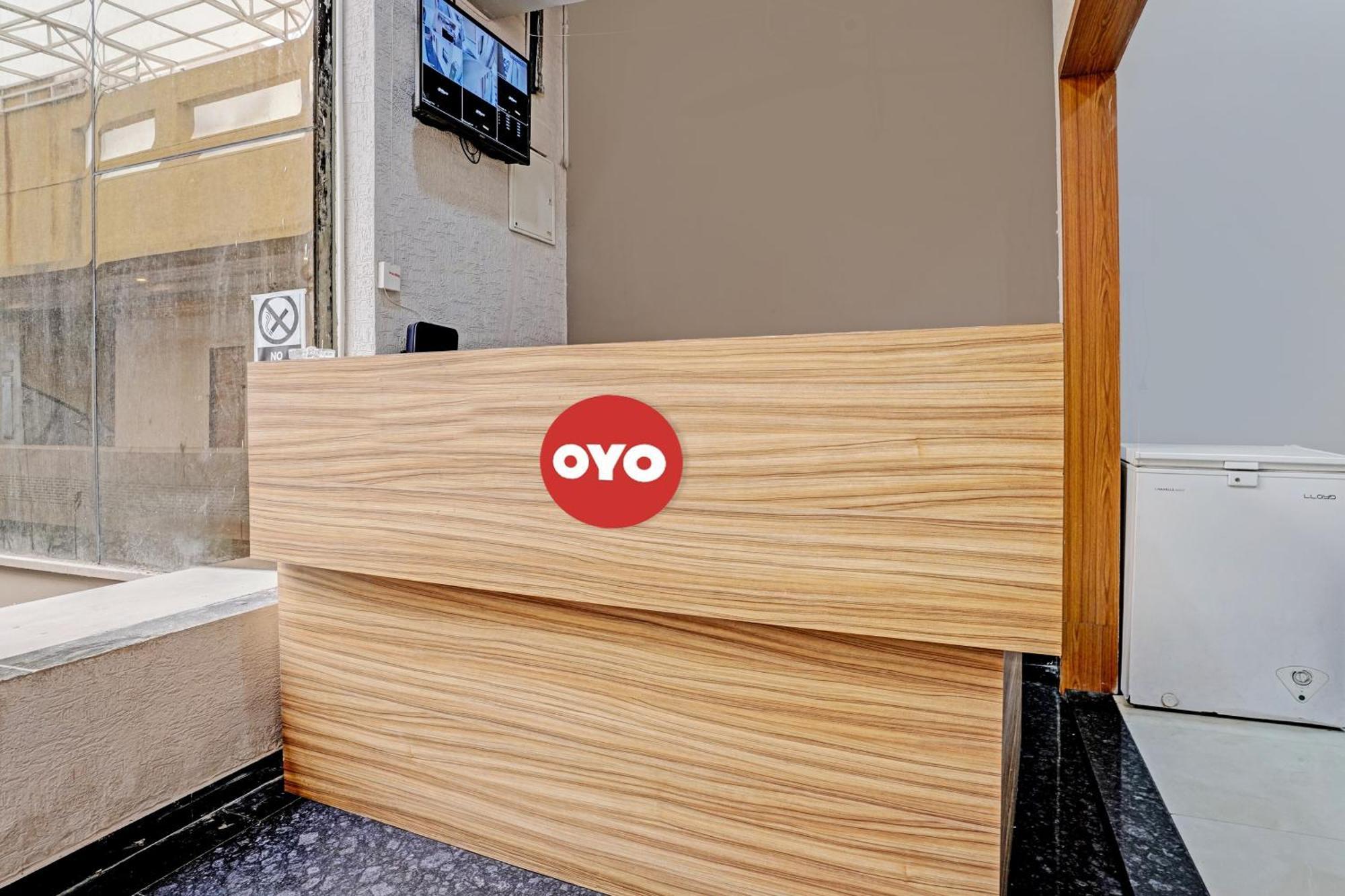Oyo Flagship Hotel 9 Сурат Экстерьер фото